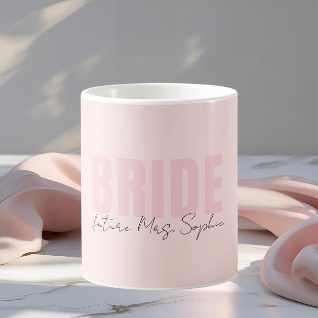Tasse de mariée | Futur nom de Mme personnalisé en (Créateur téléchargé)