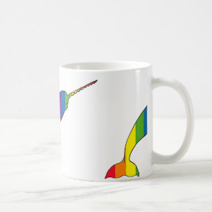 Tasse de Narwhal d'arc-en-ciel