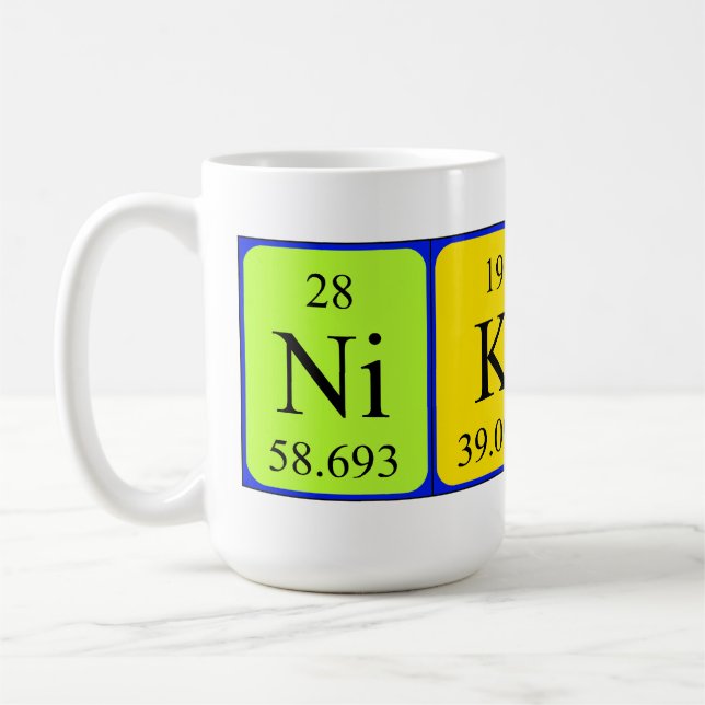 Tasse de nom de table périodique de Nikita (Gauche)