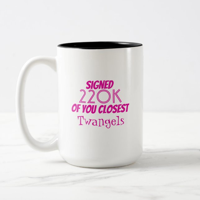 Tasse de pétition de boîte de P.O. d'Angie (Gauche)