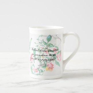 Tasse de porcelaine tendre de citation de roses
