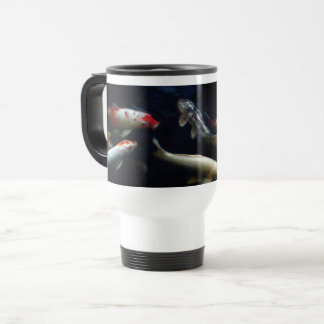Tasse de regard fixe de Koi