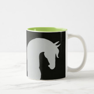 Tasse de silhouette de cheval avec le bruit de