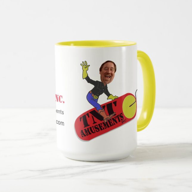 Tasse de site Web d'amusements de TNT (Devant droit)
