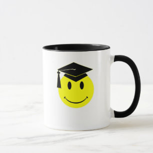 Tasse de sourire d'obtention du diplôme