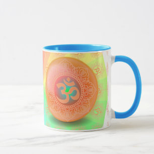 Tasse de symbole d'OM