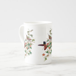 Tasse de thé de porcelaine tendre de colibris