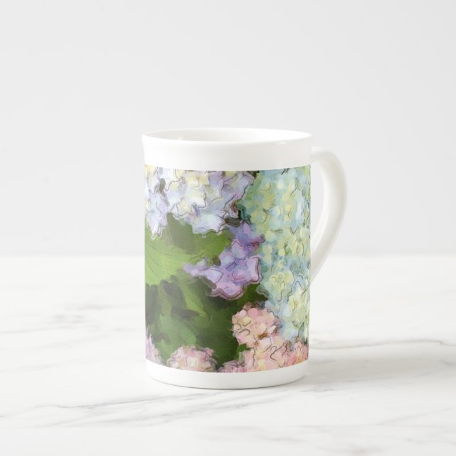 Tasse de thé de porcelaine tendre d'hortensias (Devant droit)