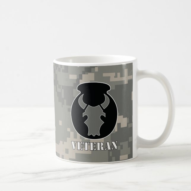 tasse de vétéran de Red Bull modérée parregard (Droite)