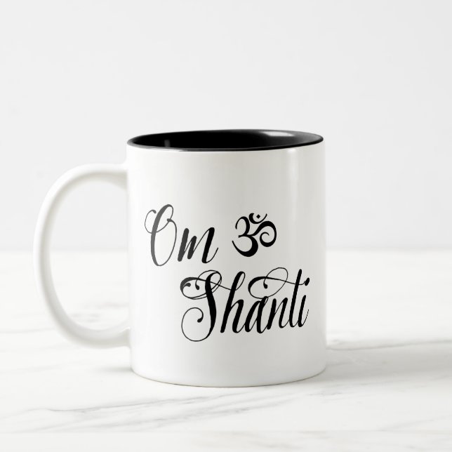 Tasse de yoga de l'OM Shanti