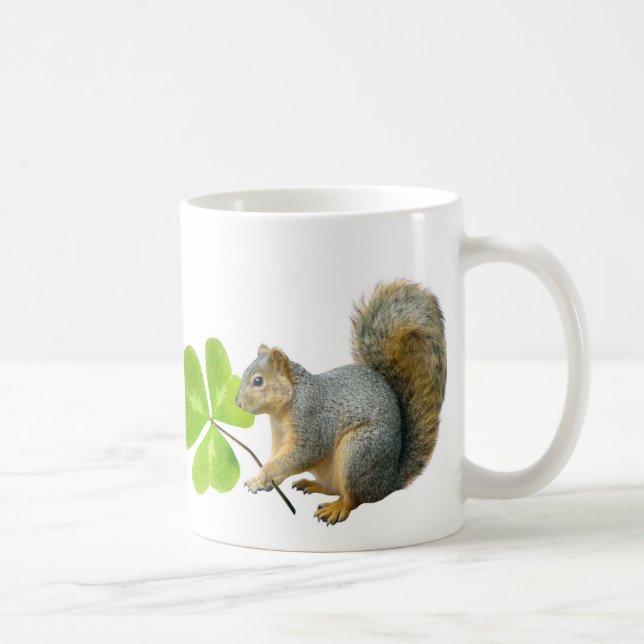 Tasse d'écureuil de shamrock (Droite)