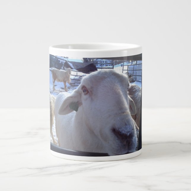 Tasse d'éléphant de Lucy de ferme de loup (Devant)