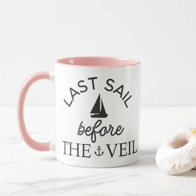 Tasse Dernière voile avant le voile Bachelorette (Avec donut)