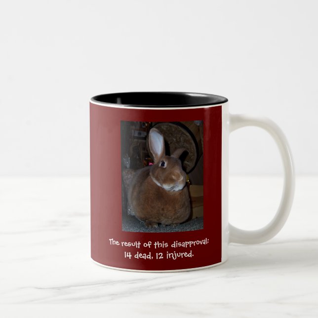 Tasse désapprobatrice 2 de lapins (Droit)