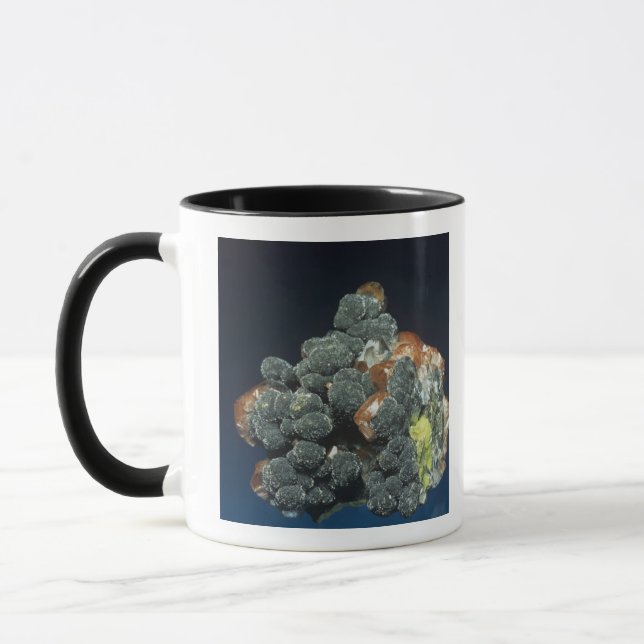 Tasse Descloizite sur la calcite (Gauche)