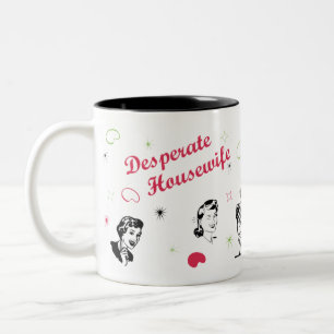 Tasse désespérée de femme au foyer