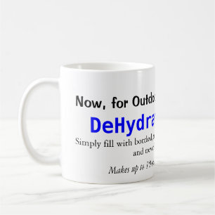 Tasse déshydratée de l'eau