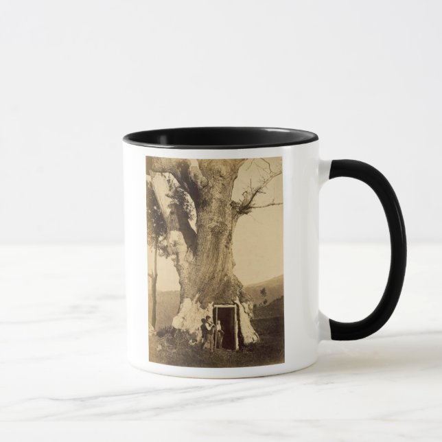 Tasse Deux garçons à la porte de leur cabane dans un (Droite)