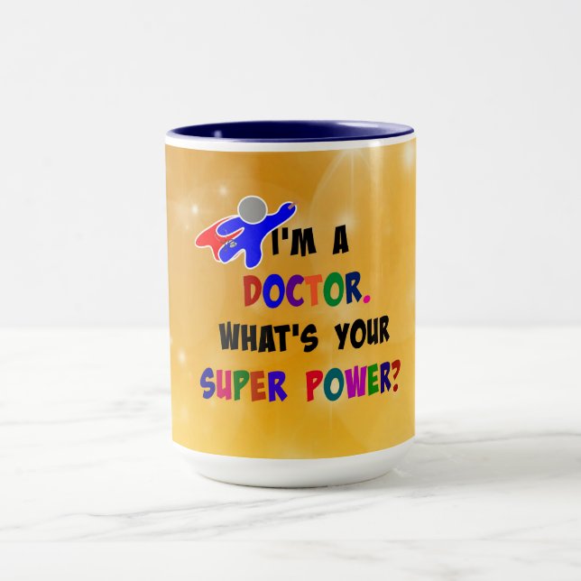 Tasse Docteur Superhero, design personnalisé coloré (Centre)