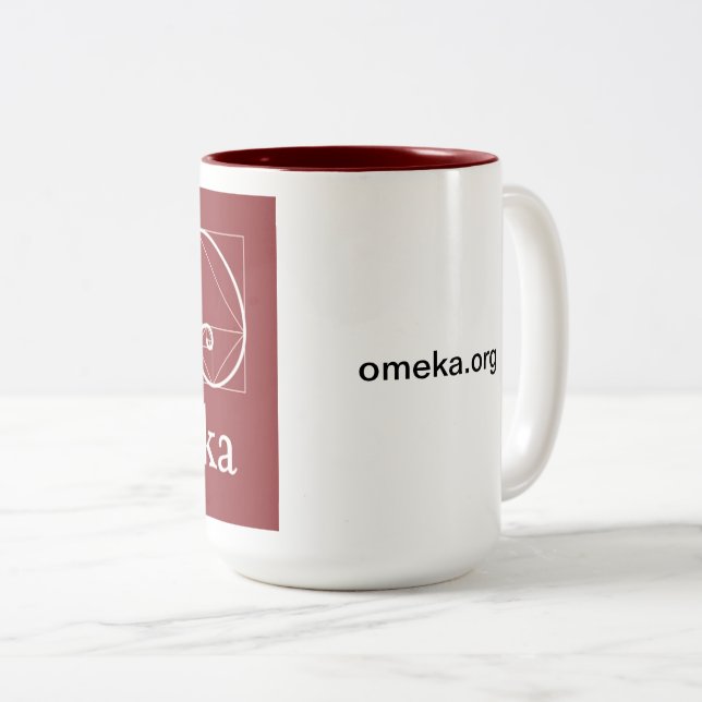 Tasse d'Omeka (Devant droit)