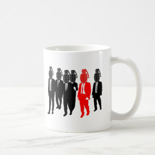 Tasse drôle avec tête de grenade