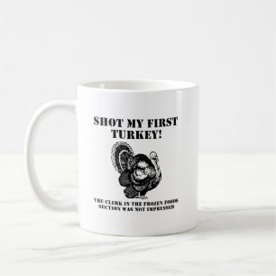 Tasse drôle de chasse ayant tiré une dinde