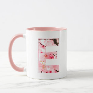 Tasse E initiale florale   Nom et traits personnal