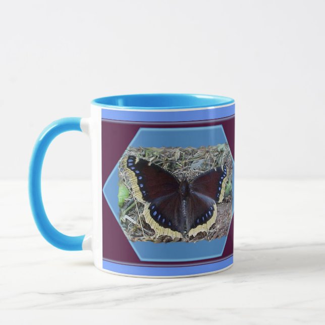 Tasse En deuil du papillon à papillon (Gauche)