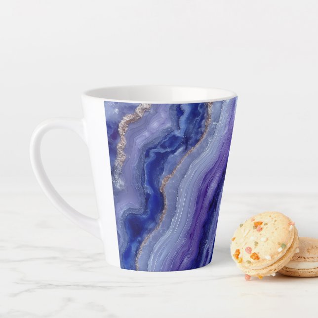 Tasse en latte à facettes de tananite radiante (En situation)