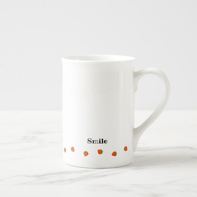 TASSE EN PORCELAINE 文字　カスタム　STRAWBERRY MILK   (Droite)