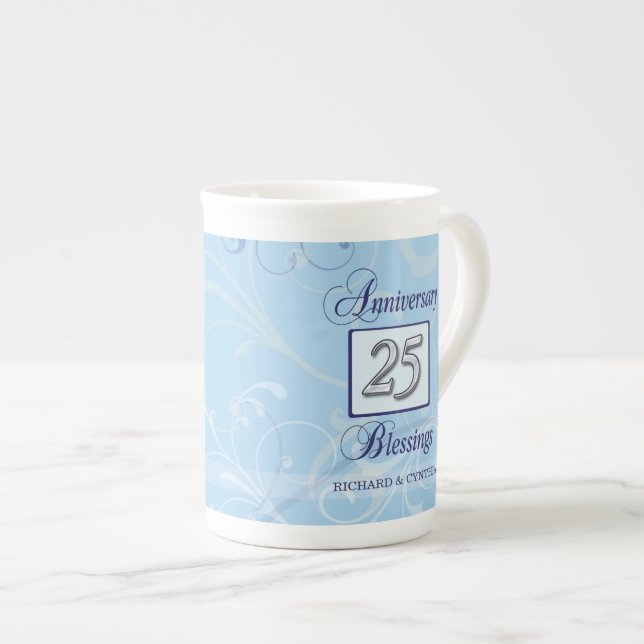 Tasse En Porcelaine 25e anniversaire en bleu et argent (Devant droit)