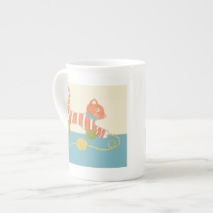 Tasse En Porcelaine Chat rayé de jouet avec la boule de la ficelle