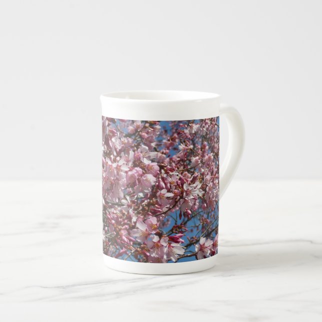 Tasse En Porcelaine Cherry Blossoms et Blue Sky Spring Floral (Devant droit)