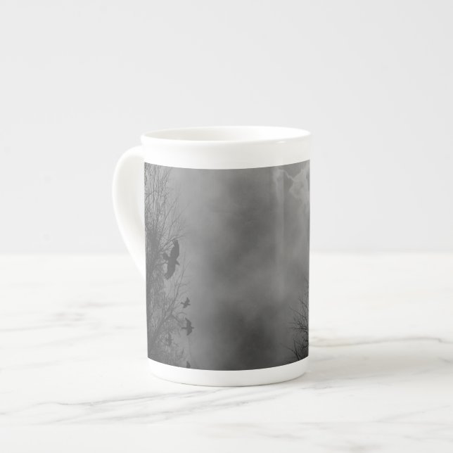 Tasse En Porcelaine Ciel gothique hanté (Devant gauche)