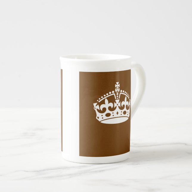 Tasse En Porcelaine Classic Conserver Couronne calme sur Chocolat Brow (Devant droit)