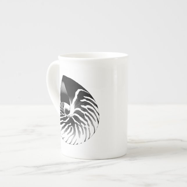Tasse En Porcelaine Coquille de Nautilus - noir, gris et blanc (Devant gauche)
