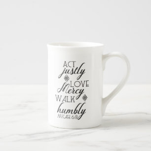 Tasse En Porcelaine D'acte promenade de pitié d'amour juste humblement
