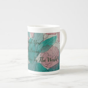 Tasse En Porcelaine des fleurs rose pâle et contemporaine et des feuil
