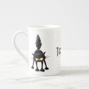 Tasse En Porcelaine Dessin animé de chat noir drôle et féroce