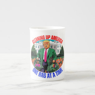 TASSE EN PORCELAINE DONALD TRUMP-NETTOYAGE DE L'AMÉRIQUE UN SAC À LA F