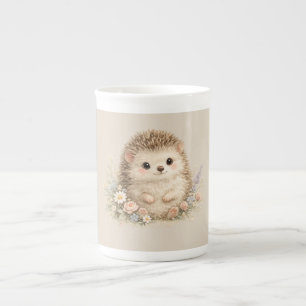 Tasse En Porcelaine Hérisson européen adorable dans un jardin