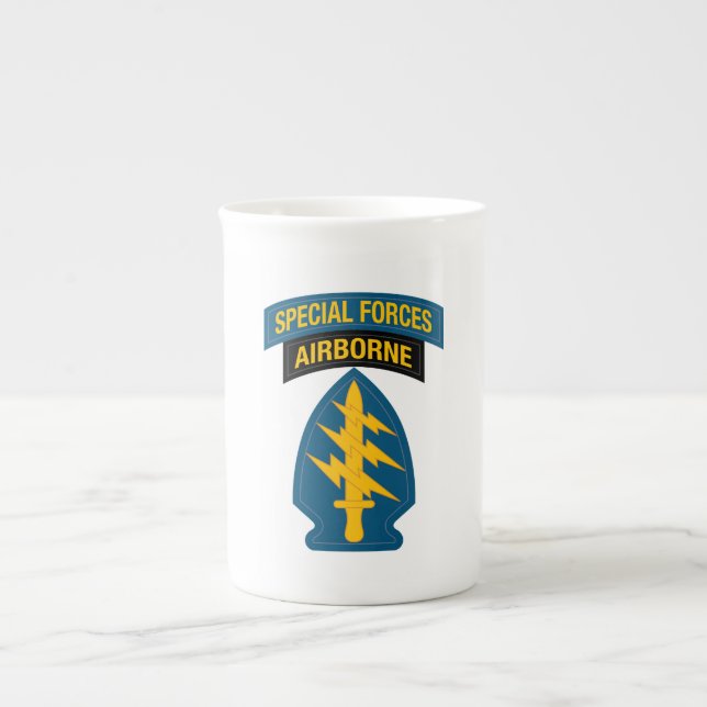 Tasse En Porcelaine Insigne des forces spéciales - Onglet aéroporté (Devant)