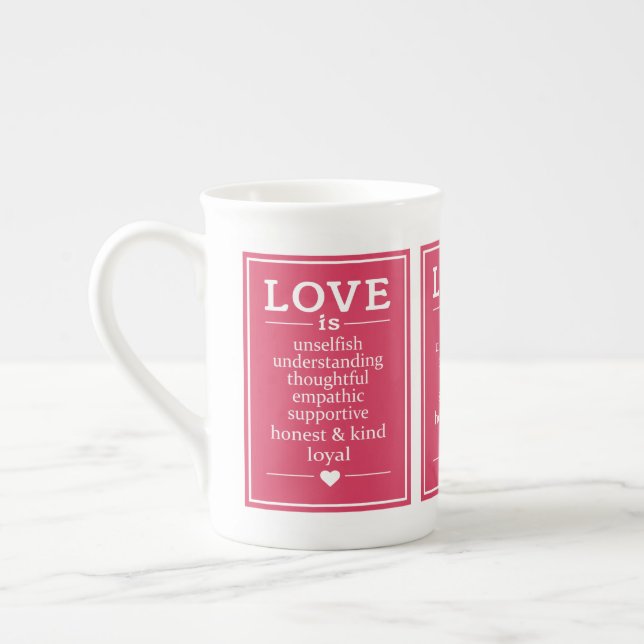Tasse En Porcelaine L'amour est ...mug (Gauche)