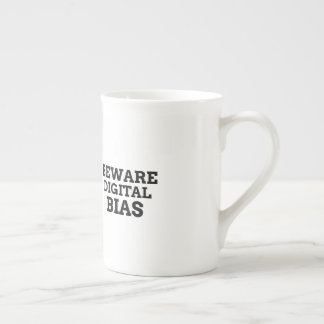 Tasse En Porcelaine Méfiez-vous du parti pris numérique