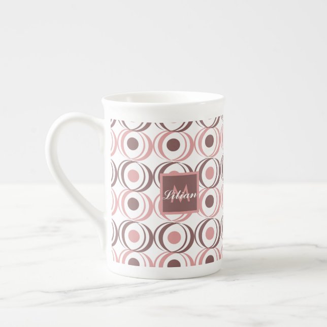 Tasse En Porcelaine Monogramme de ton rosé circulaire rétro (Gauche)