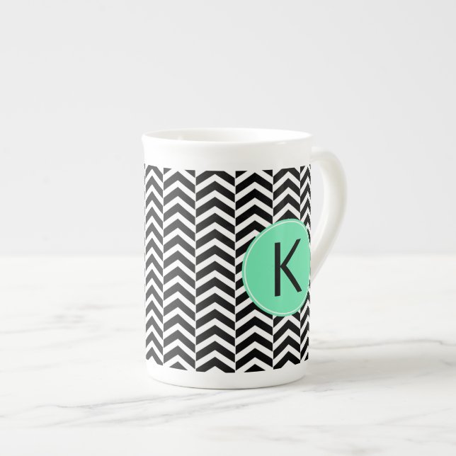 Tasse En Porcelaine Monogramme Noir, Mousse de mer blanche Motif Chevr (Devant droit)