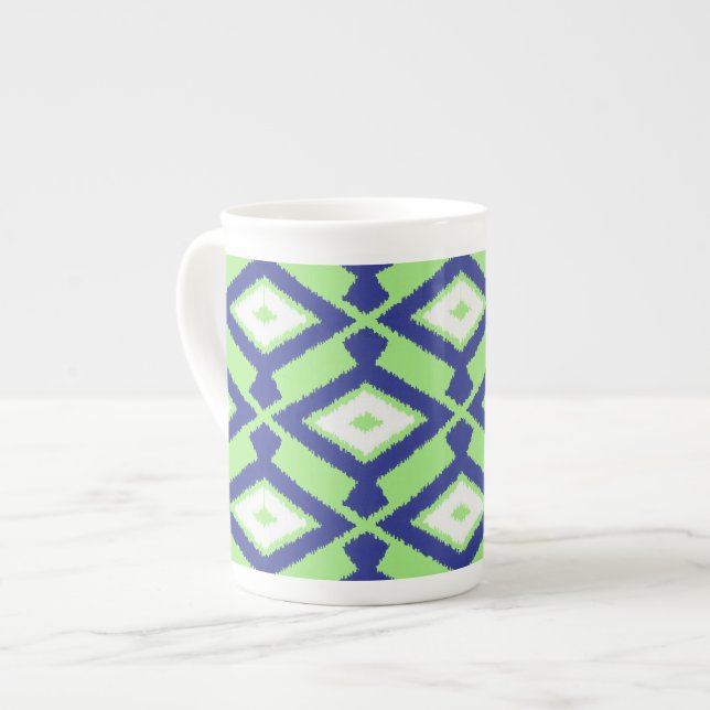 Tasse En Porcelaine Motif Ikat - Vert, Indigo Bleu et Blanc (Devant gauche)