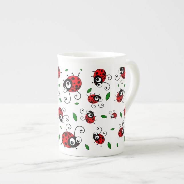 Tasse En Porcelaine Motif mignon de coccinelle (Devant droit)