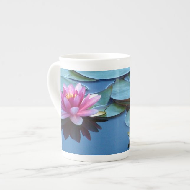 Tasse En Porcelaine Nuits d'eau rose (Devant gauche)