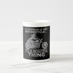 Tasse En Porcelaine Une Femme Et Son Cadeau D'Art Moto Pour Les Vélos